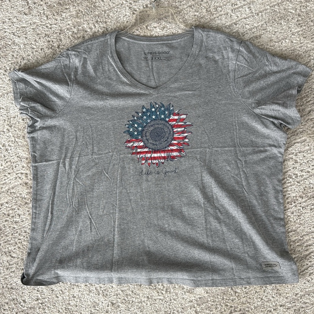 LIFE IS GOOD Women's Gray Flag Sunflower Short Sleeve V-Neck- Size XXXL - Picture 8 of 11
